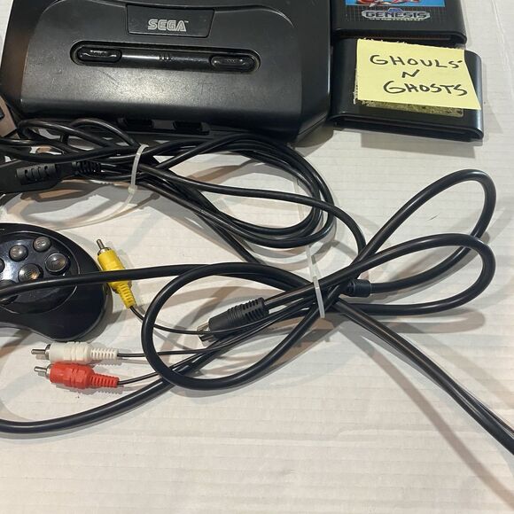 Sega Genesis MK-1631 Console Lot W/ 11 Games 3 Controllers Everything Is Working - Picture 8 of 10